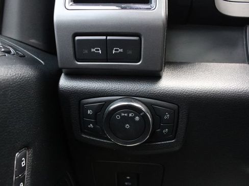 Used 2017 Ford F150 XLT w/ Equipment Group 302A Luxury AWD/4WD image 9