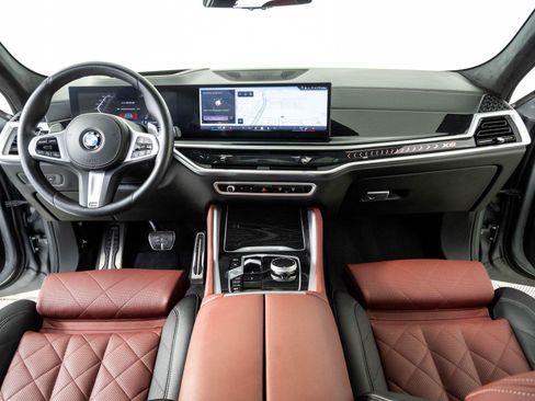 Used 2024 BMW X6 xDrive40i w/ Premium Package AWD/4WD image 17