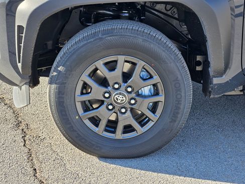 New 2026 Toyota 4Runner SR5 image 9