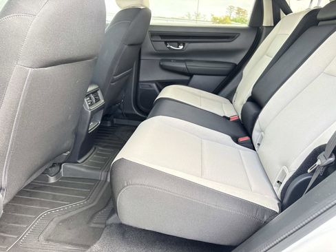 Certified 2025 Honda CR-V EX image 13