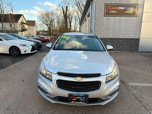 Used 2016 Chevrolet Cruze LT w/ Technology Package image 2
