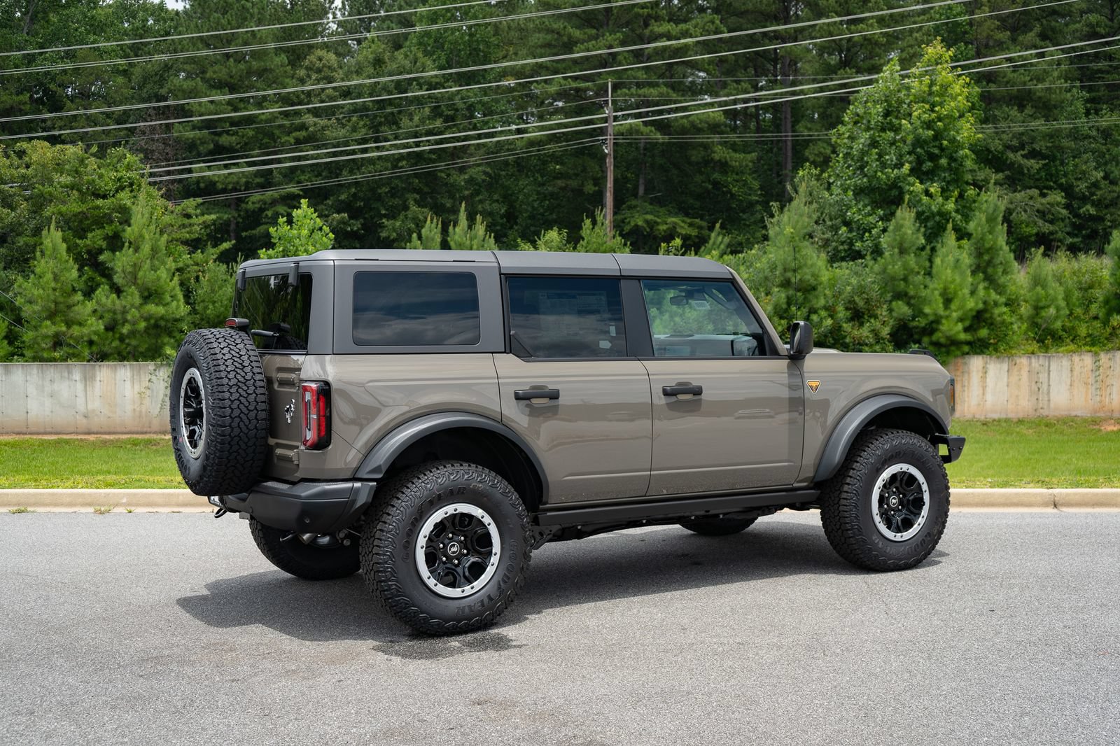 New 2026 Ford Bronco Badlands AWD/4WD image 19