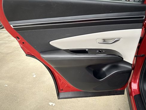 Used 2022 Hyundai Tucson Limited image 23