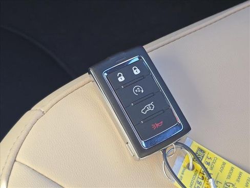 New 2025 Jeep Grand Cherokee Limited image 12