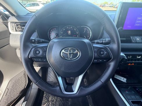 Used 2024 Toyota RAV4 XLE Premium FWD image 21