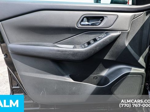 Used 2024 Nissan Rogue S FWD image 46