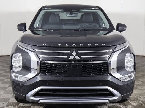New 2026 Mitsubishi Outlander SE image 12