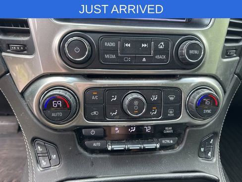 Used 2018 Chevrolet Suburban Premier AWD/4WD image 21