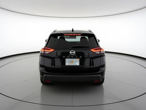 Used 2025 Nissan Rogue SV FWD image 7