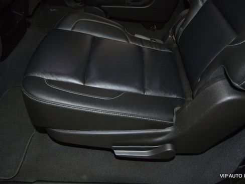 Used 2019 GMC Yukon XL SLT image 24