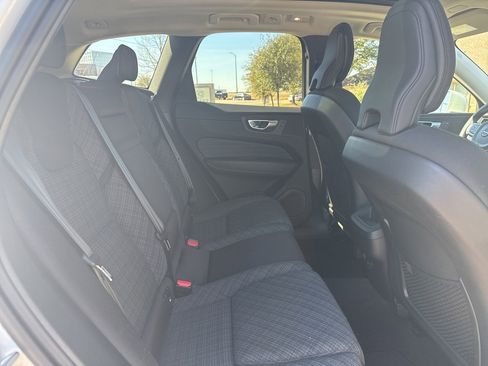 Certified 2023 Volvo XC60 B5 Core image 13