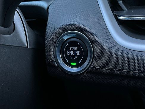 Used 2025 Chevrolet TrailBlazer LT image 26