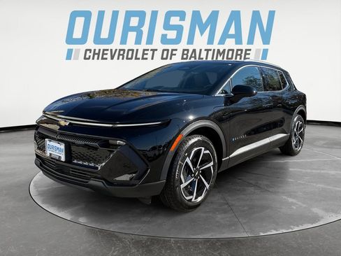 New 2026 Chevrolet Equinox EV LT AWD/4WD image 2