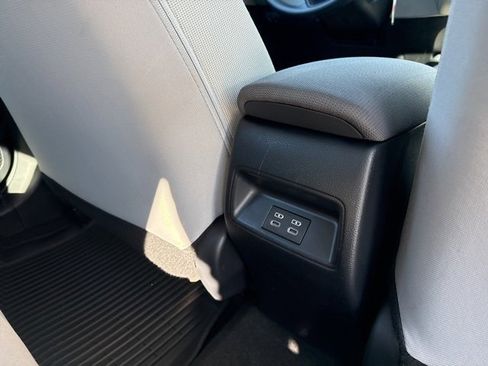 Used 2023 Toyota Corolla LE image 13