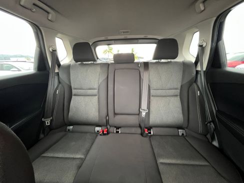 Used 2025 Nissan Rogue SV AWD/4WD image 39