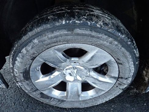 Used 2014 Chevrolet Silverado 1500 LTZ Z71 w/ LTZ Plus Package image 9