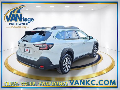 Certified 2024 Subaru Outback Premium image 6