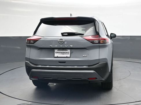 Used 2023 Nissan Rogue SL w/ SL Premium Package FWD image 4