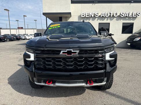 Used 2022 Chevrolet Silverado 1500 ZR2 w/ Technology Package AWD/4WD image 3