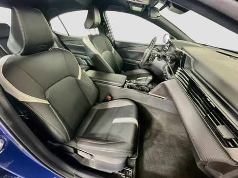 Used 2025 Toyota Camry SE FWD image 31