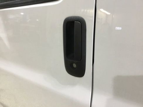 Used 2022 Chevrolet Express 2500 Extended w/ Driver Convenience Package image 10