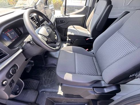 New 2026 Ford Transit 250 Low Roof RWD image 17