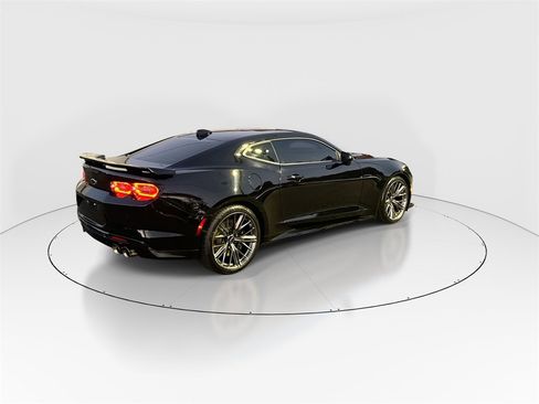Used 2023 Chevrolet Camaro ZL1 image 8