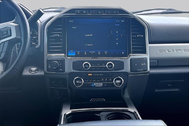 Certified 2022 Ford F350 Lariat w/ Tremor Off-Road Package AWD/4WD image 6