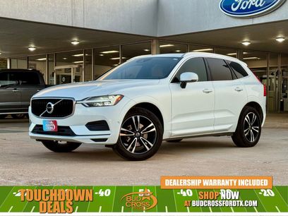 Used 2019 Volvo XC60 T5 Momentum w/ Premium Package