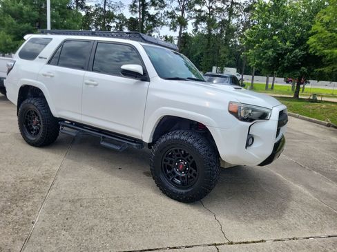 Used 2016 Toyota 4Runner TRD Pro AWD/4WD image 11