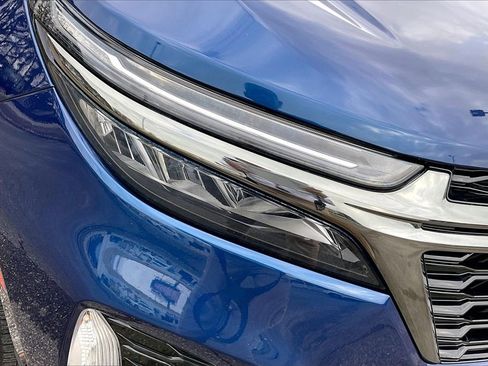 Used 2023 Chevrolet Equinox RS image 29