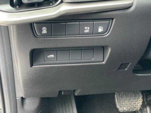 Used 2024 MAZDA CX-90 Plug-In Hybrid w/ Preferred AWD/4WD image 16