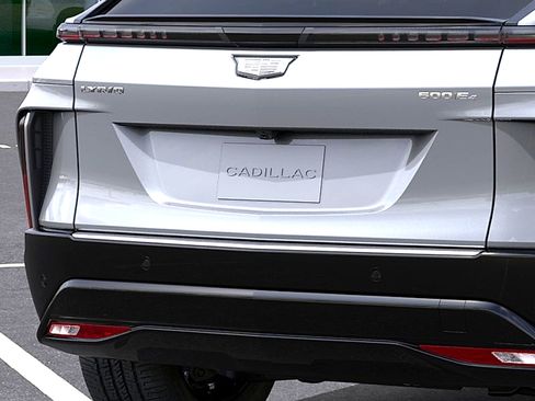 New 2026 Cadillac Lyriq Luxury AWD/4WD image 14