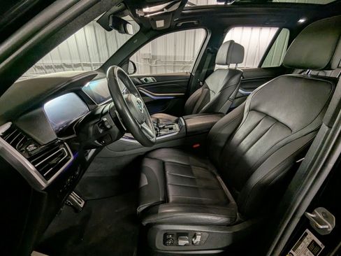 Used 2021 BMW X5 xDrive40i w/ M Sport Package image 19