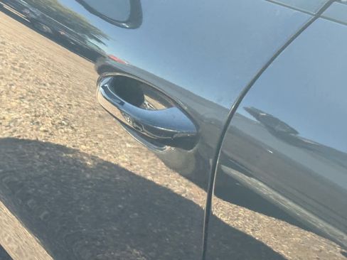 Used 2021 Porsche Macan S image 9