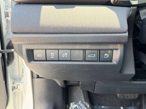 Used 2025 Toyota Camry LE FWD image 31
