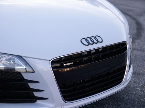 Used 2012 Audi R8 V8 image 4