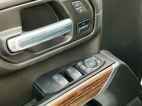 Used 2022 Chevrolet Silverado 3500 High Country w/ Z71 Off-Road Package image 18