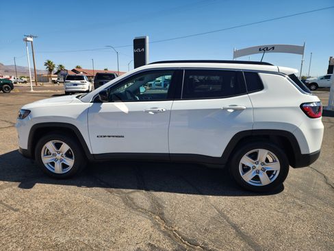 Used 2022 Jeep Compass Latitude w/ Convenience Group FWD image 7