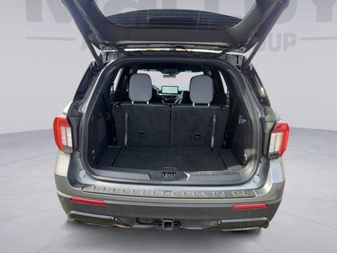 Certified 2025 Ford Explorer ST-Line AWD/4WD image 19