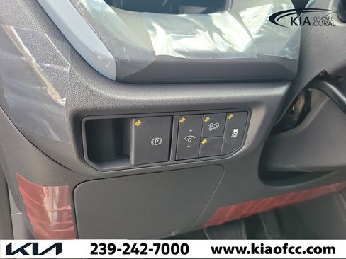 New 2027 Kia Seltos S FWD image 21