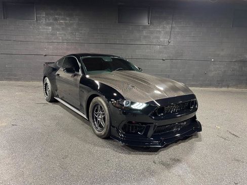 Used 2018 Ford Mustang GT Premium w/ GT Performance Package image 12