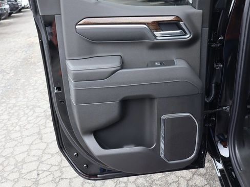 New 2026 GMC Sierra 1500 SLE RWD image 18