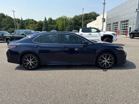 Certified 2022 Toyota Camry SE w/ Cold Weather Package FWD image 12