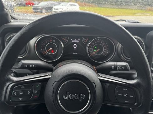 Certified 2023 Jeep Gladiator Sport w/ Trailer Tow Package image 21