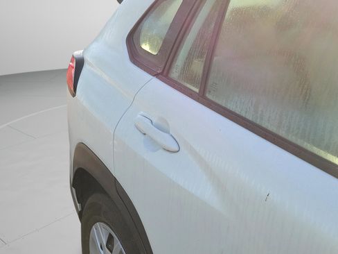 Used 2022 Toyota Corolla Cross L image 13