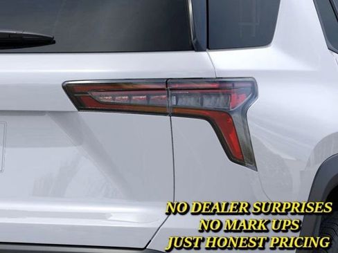New 2026 Chevrolet Equinox LT w/ Safety and Technology Package FWD image 11