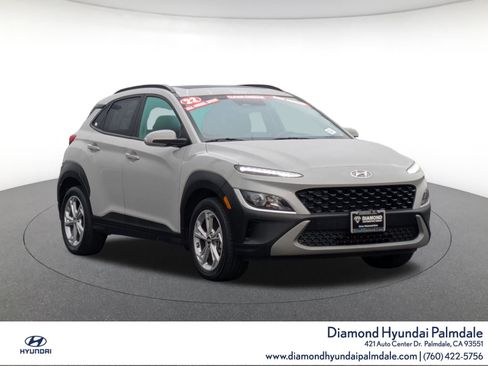 Used 2022 Hyundai Kona SEL w/ Convenience Package image 1