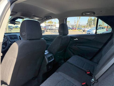 Used 2023 Chevrolet Equinox LT image 16