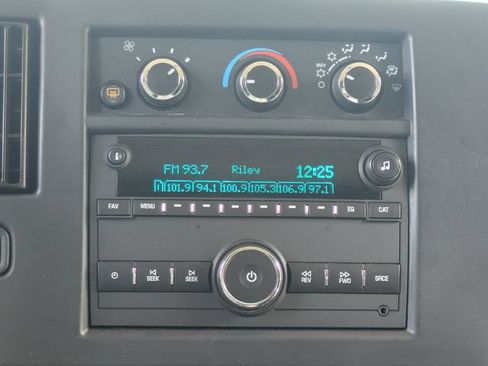 Used 2024 Chevrolet Express 3500 LS RWD image 18